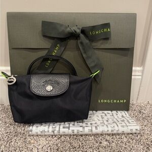 NWT Longchamp Le Pliage Mini Green Pouch with Handle